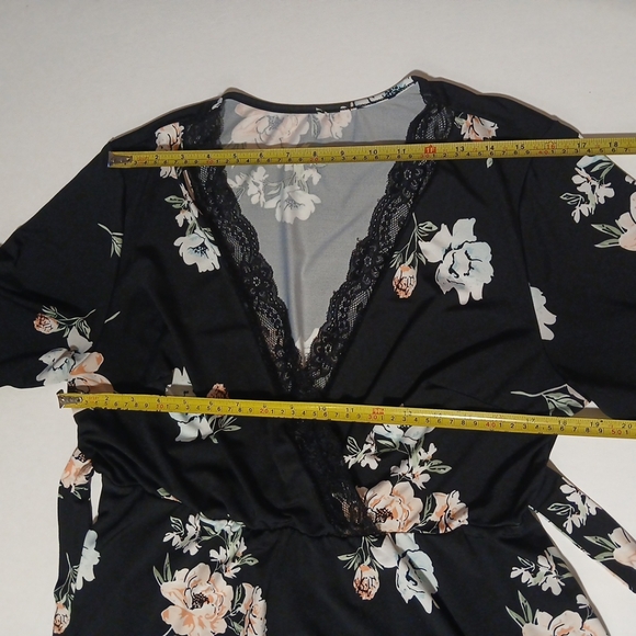 Skue Curve Floral Lace V-neck  Blouse Top Size 1XL - Picture 5 of 11